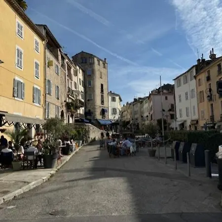 아파트 Insolite Dans Le Vieil 앙티브